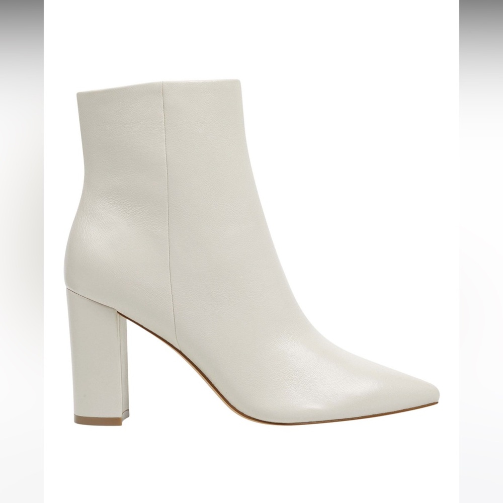 Marc Fisher LTD Ulani Heeled Leather Bootie